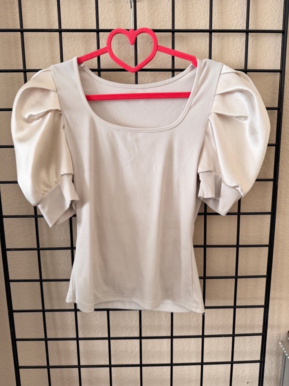 Women's Cream Puff-Sleeve Top - Cream